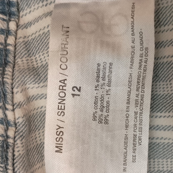 Nine West Chrystie Capris - Picture 7 of 7